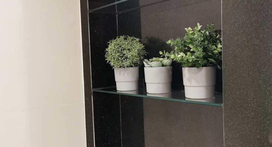 For sale 2 bedrooms condo in Khlong Toei, Bangkok