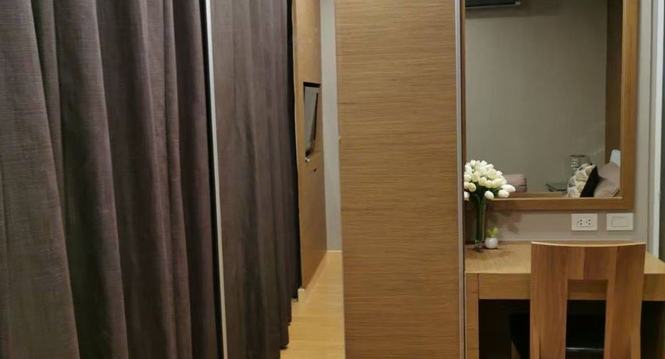 For sale 2 bedrooms condo in Khlong Toei, Bangkok