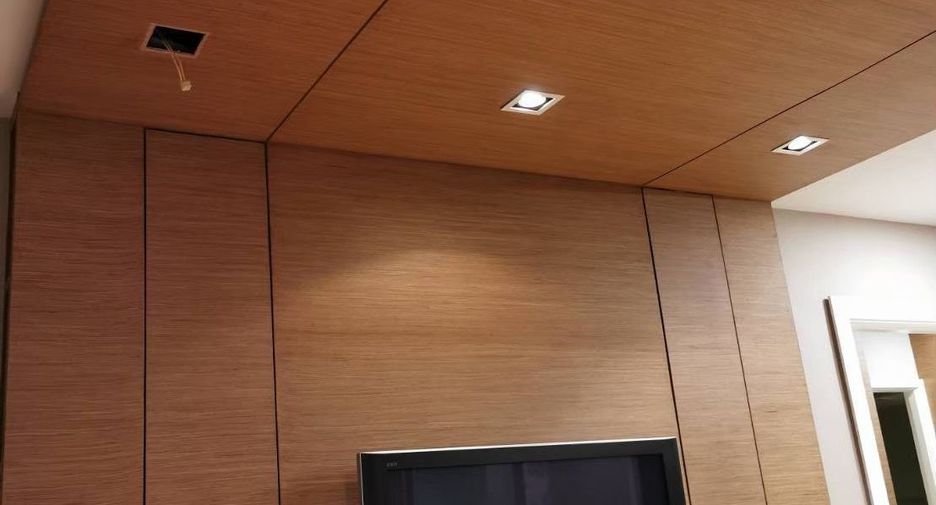 For sale 2 bedrooms condo in Khlong Toei, Bangkok