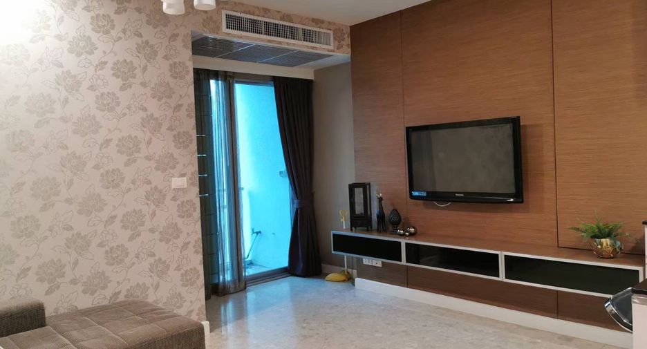 For sale 2 bedrooms condo in Khlong Toei, Bangkok