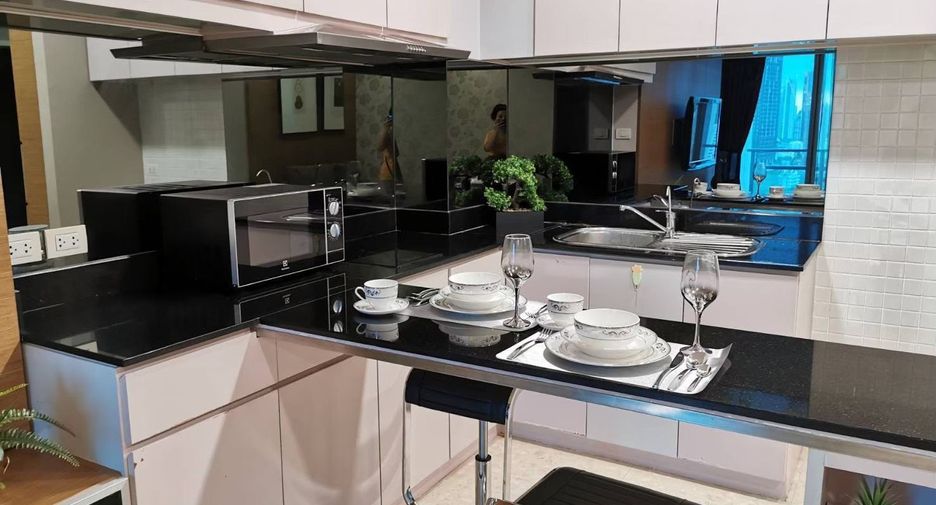 For sale 2 bedrooms condo in Khlong Toei, Bangkok