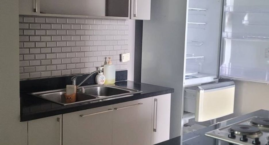 Condo en alquiler de 3 habitaciones en Khlong Toei, Bangkok