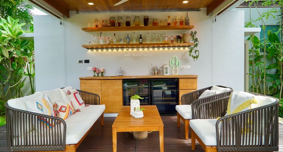 For rent 6 bedrooms villa in Thalang, Phuket