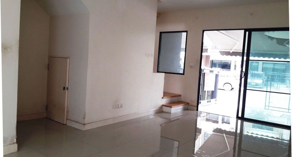 À vendre studio maison de ville à Phasi Charoen, Bangkok