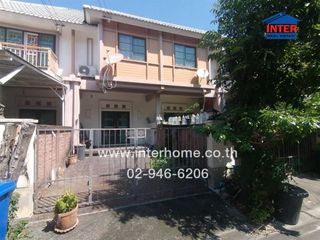 For sale 2 bed townhouse in Mueang Chachoengsao, Chachoengsao
