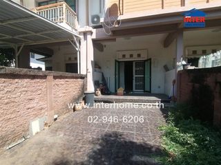 For sale 2 bed townhouse in Mueang Chachoengsao, Chachoengsao