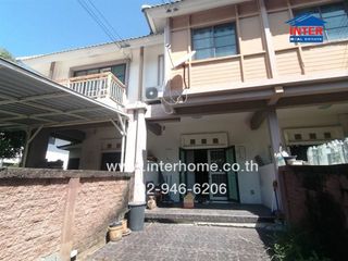 For sale 2 bed townhouse in Mueang Chachoengsao, Chachoengsao