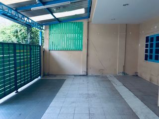 À vendre studio maison de ville à Bang Khun Thian, Bangkok