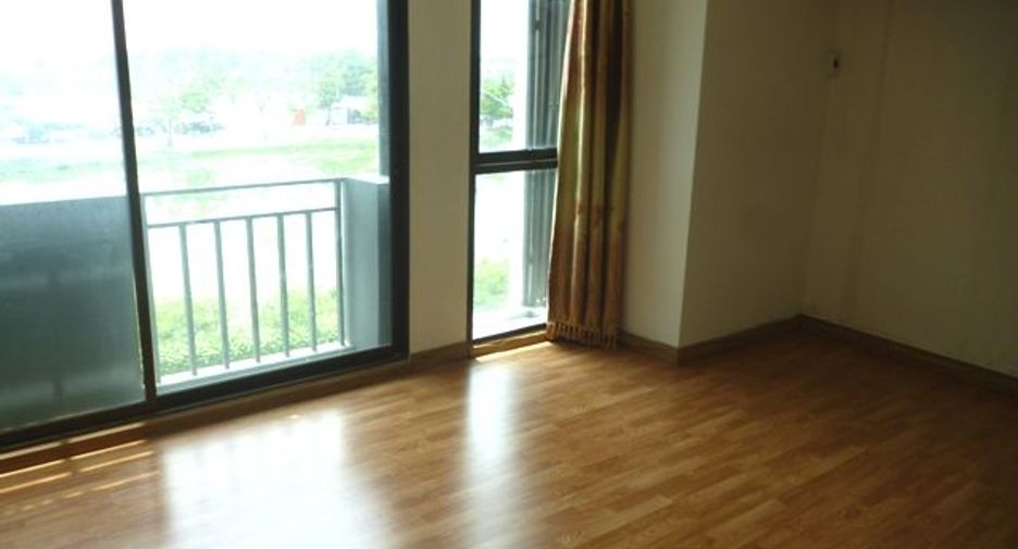 For sale studio townhouse in Khlong Sam Wa, Bangkok