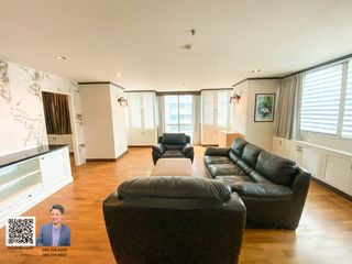 For sale 2 bed condo in Watthana, Bangkok