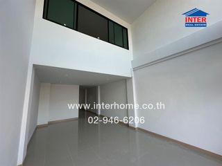 For sale 4 bed office in Saphan Sung, Bangkok