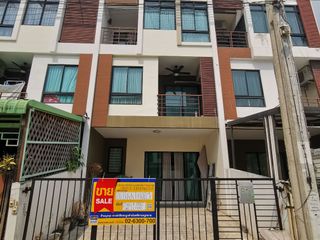 For sale スタジオ townhouse in Bang Khae, Bangkok