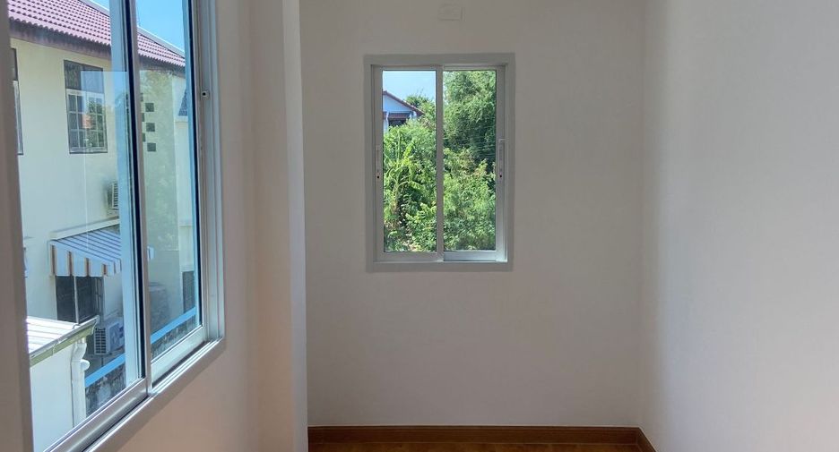 Casa adosada en venta de estudio en Bang Khae, Bangkok
