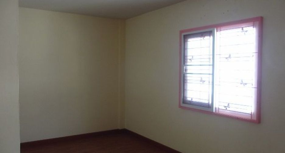 À vendre studio maison de ville à Khan Na Yao, Bangkok
