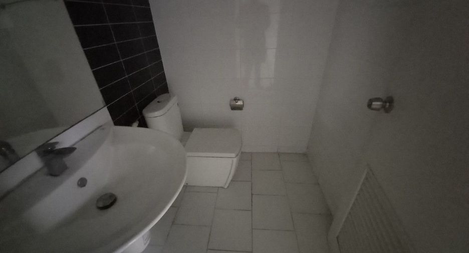 For sale studio townhouse in Bang Khae, Bangkok