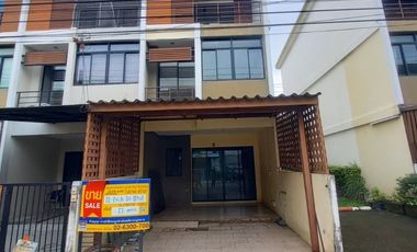 For sale studio townhouse in Bang Khae, Bangkok