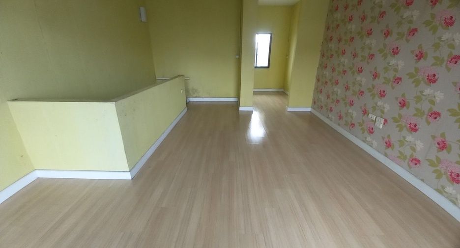 For sale studio townhouse in Bang Khae, Bangkok