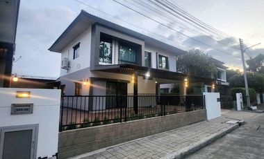 For rent 3 bedrooms house in Mueang Chiang Mai, Chiang Mai