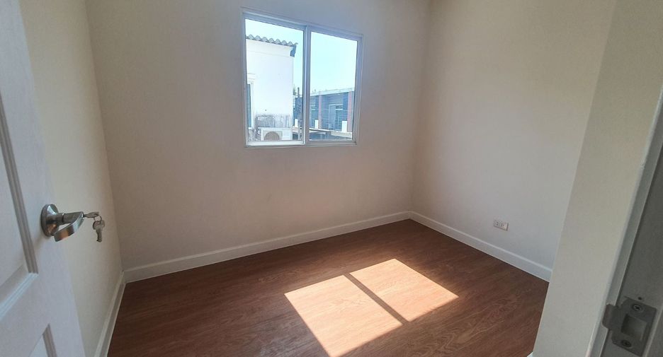 Casa adosada en venta de estudio en Khan Na Yao, Bangkok