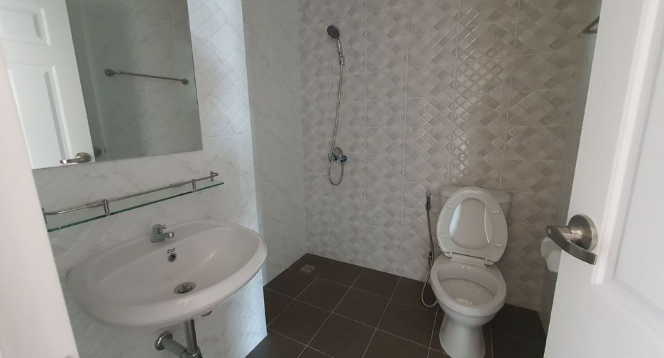 Casa adosada en venta de estudio en Khan Na Yao, Bangkok