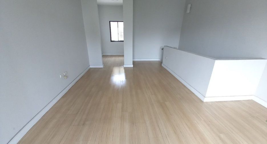 For sale studio townhouse in Bang Khae, Bangkok