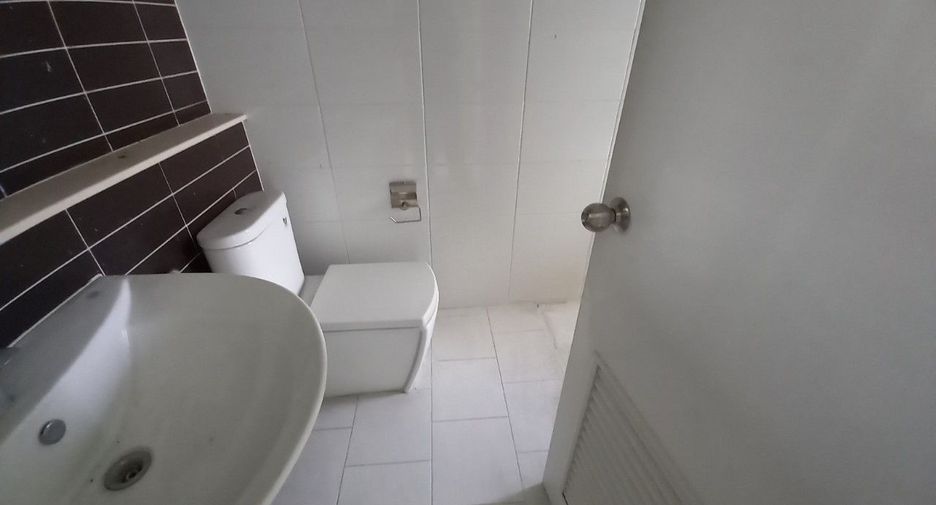 For sale studio townhouse in Bang Khae, Bangkok