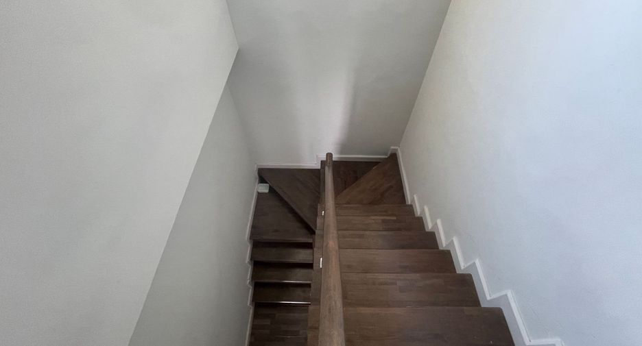 For sale studio townhouse in Min Buri, Bangkok
