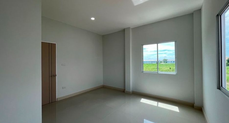 出售 公寓 联排别墅 在 Khlong Sam Wa, 曼谷