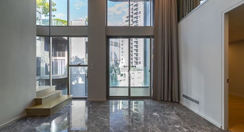 For sale 3 bedrooms condo in Watthana, Bangkok