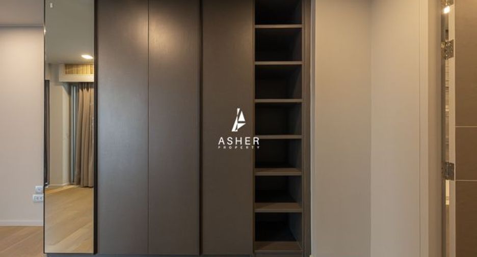 For sale 3 bedrooms condo in Watthana, Bangkok