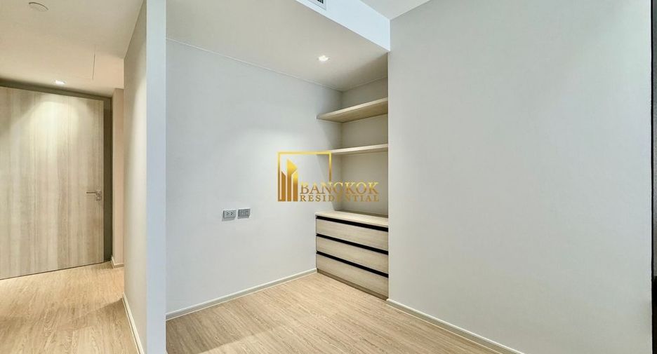 Apartamento con servicios en alquiler de 2 habitaciones en Khlong Toei, Bangkok