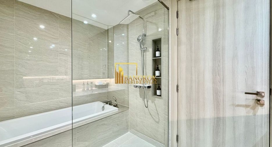 Apartamento con servicios en alquiler de 2 habitaciones en Khlong Toei, Bangkok
