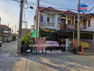 For sale 2 bed townhouse in Sam Khok, Pathum Thani