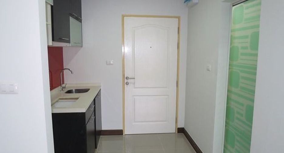 For sale studio condo in Bang Kapi, Bangkok