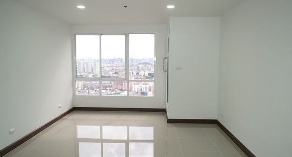 For sale studio condo in Bang Kapi, Bangkok
