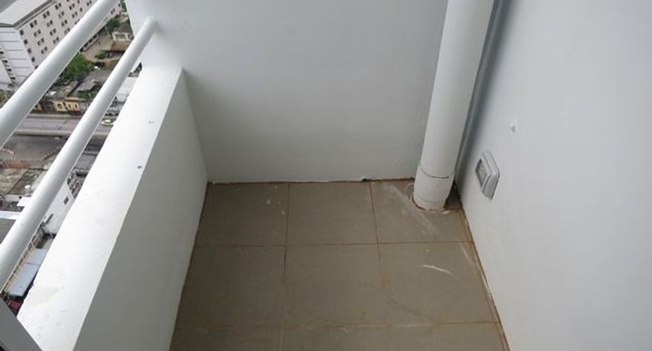 For sale studio condo in Bang Kapi, Bangkok