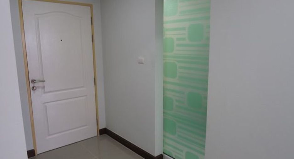 For sale studio condo in Bang Kapi, Bangkok