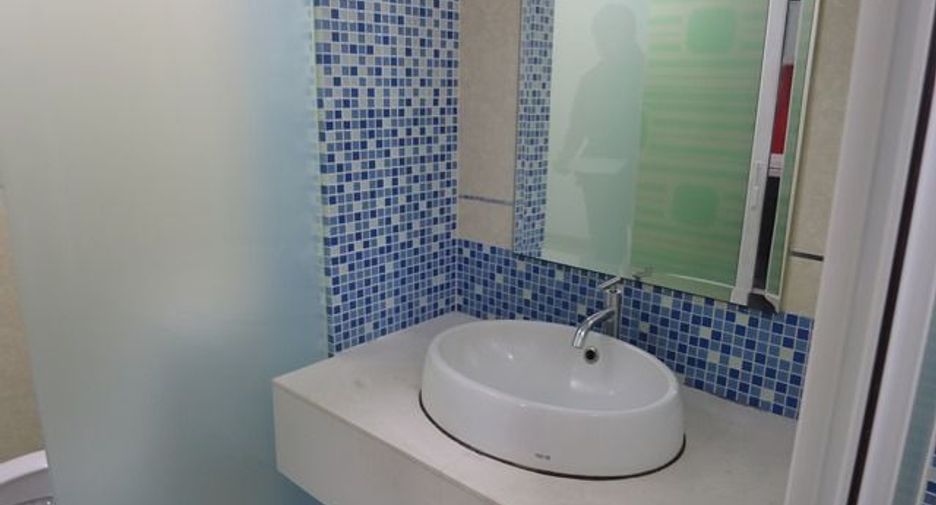 For sale studio condo in Bang Kapi, Bangkok