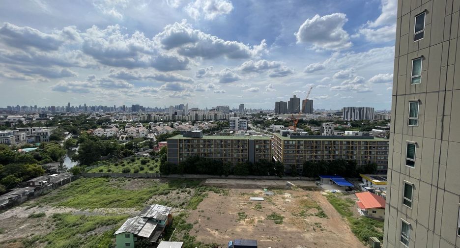 For sale studio condo in Bang Kapi, Bangkok