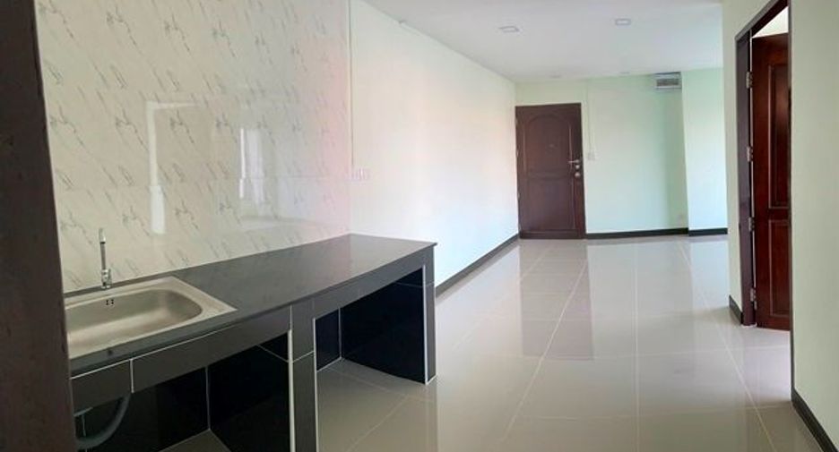 For sale studio condo in Bang Kapi, Bangkok