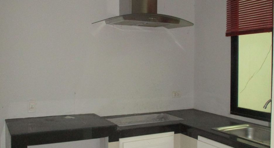 For sale スタジオ townhouse in Bang Khae, Bangkok