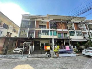 For sale スタジオ townhouse in Bang Khae, Bangkok