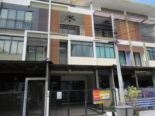 For sale スタジオ townhouse in Bang Khae, Bangkok