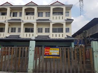 For sale studio townhouse in Bang Khen, Bangkok