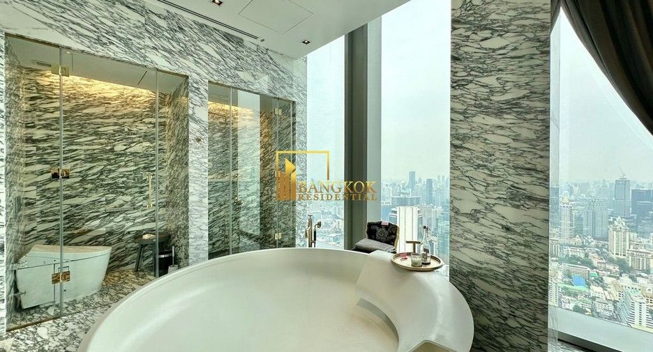 Condo en alquiler de 3 habitaciones en Sathon, Bangkok