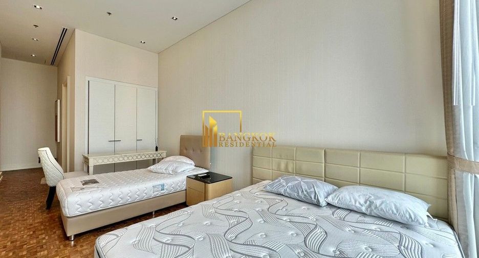 Condo en alquiler de 3 habitaciones en Sathon, Bangkok
