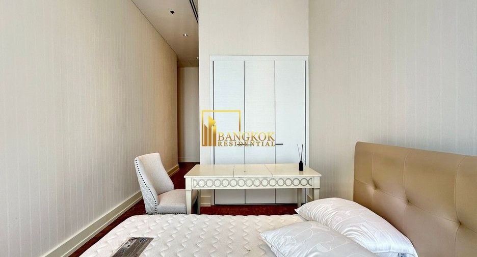 Condo en alquiler de 3 habitaciones en Sathon, Bangkok