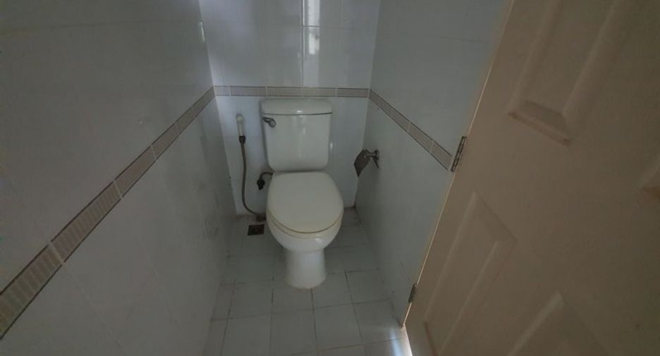 À vendre studio maison de ville à Bang Khun Thian, Bangkok