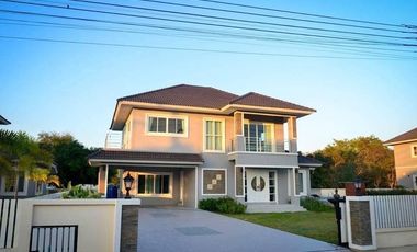 For rent 4 bedrooms house in San Sai, Chiang Mai