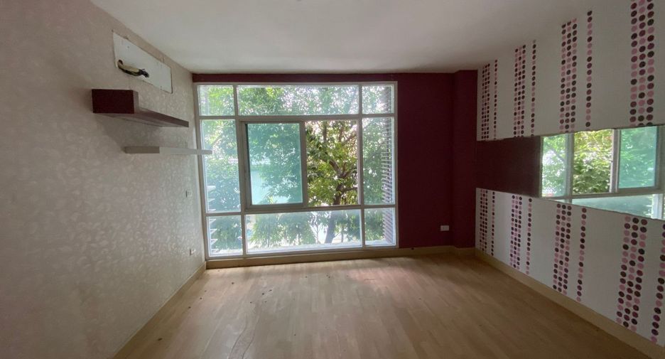 For sale studio condo in Chatuchak, Bangkok